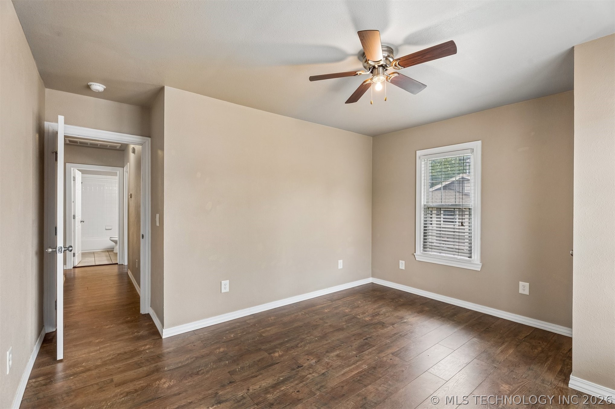 3113 E 12th Street Property Photo 18
