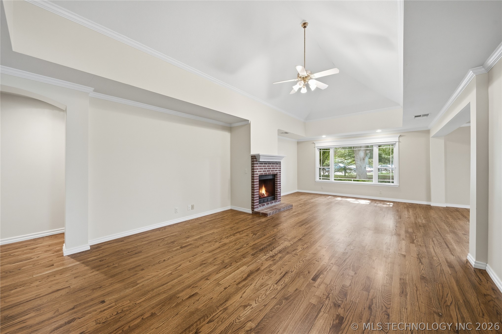 419 N Forest Ridge Boulevard Property Photo 6