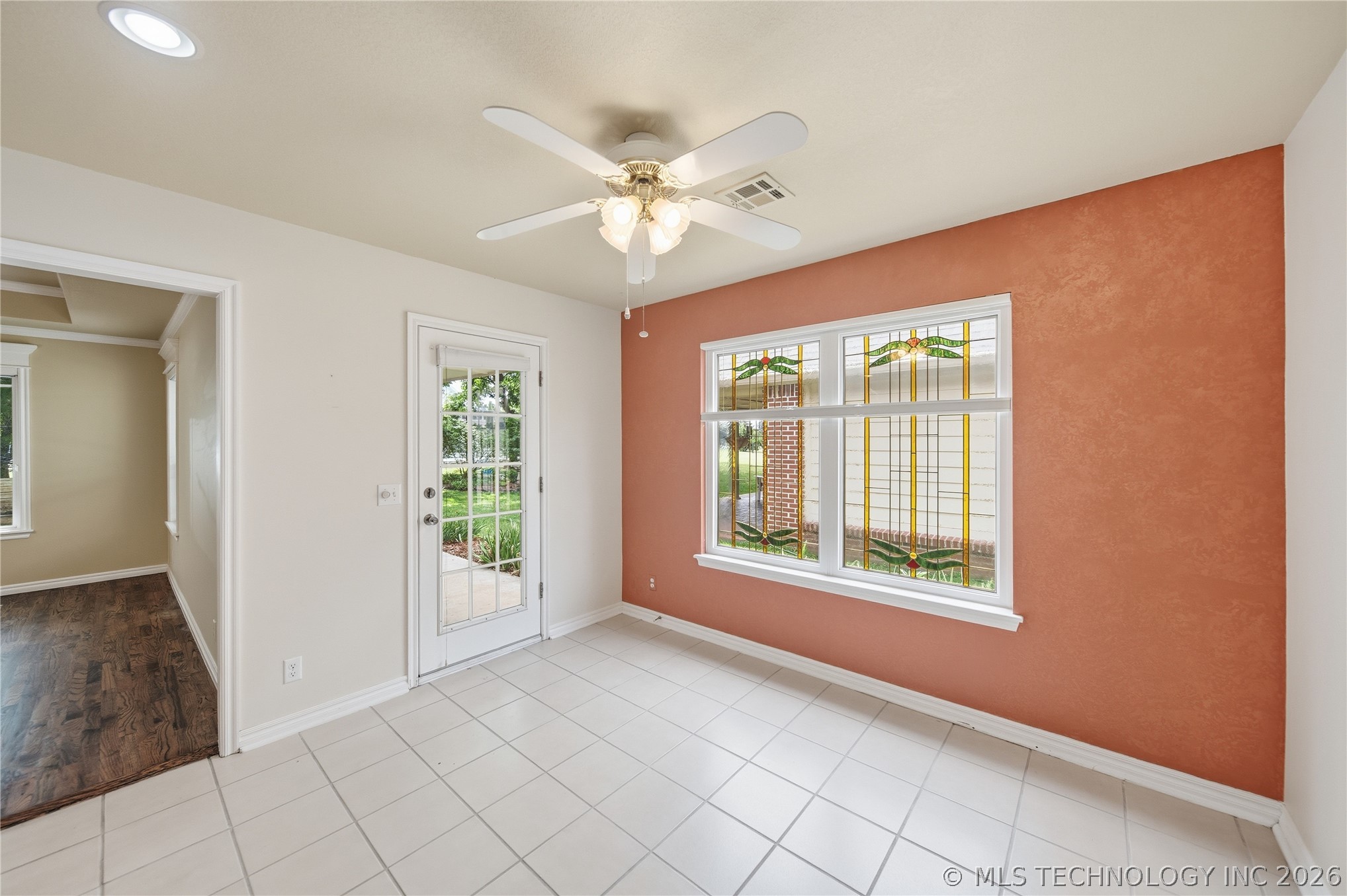 419 N Forest Ridge Boulevard Property Photo 14