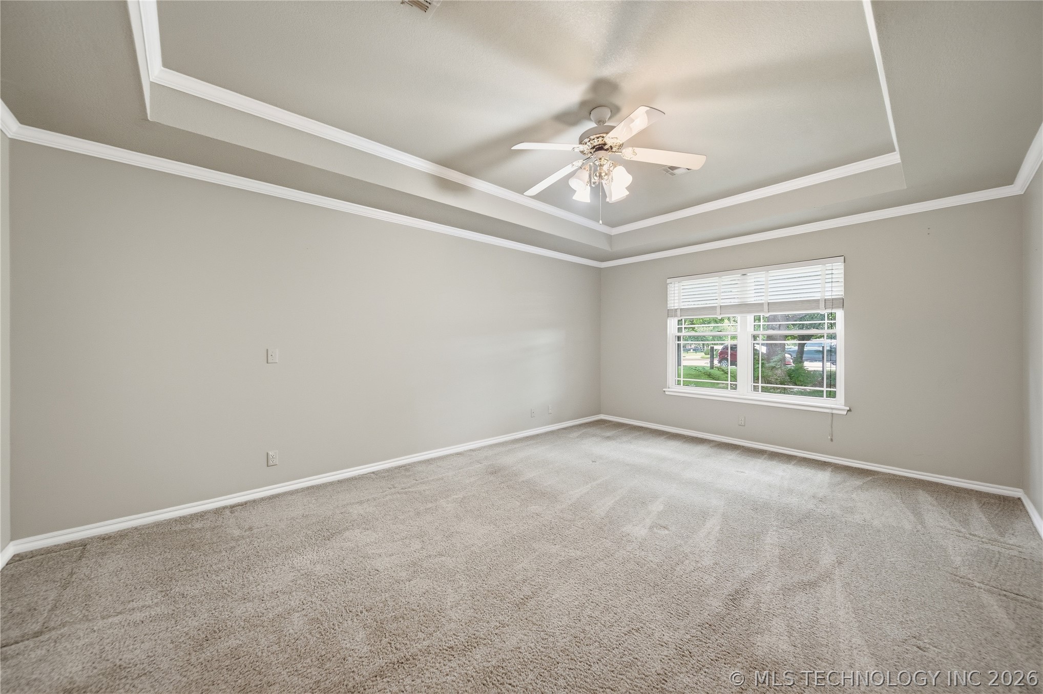 419 N Forest Ridge Boulevard Property Photo 16
