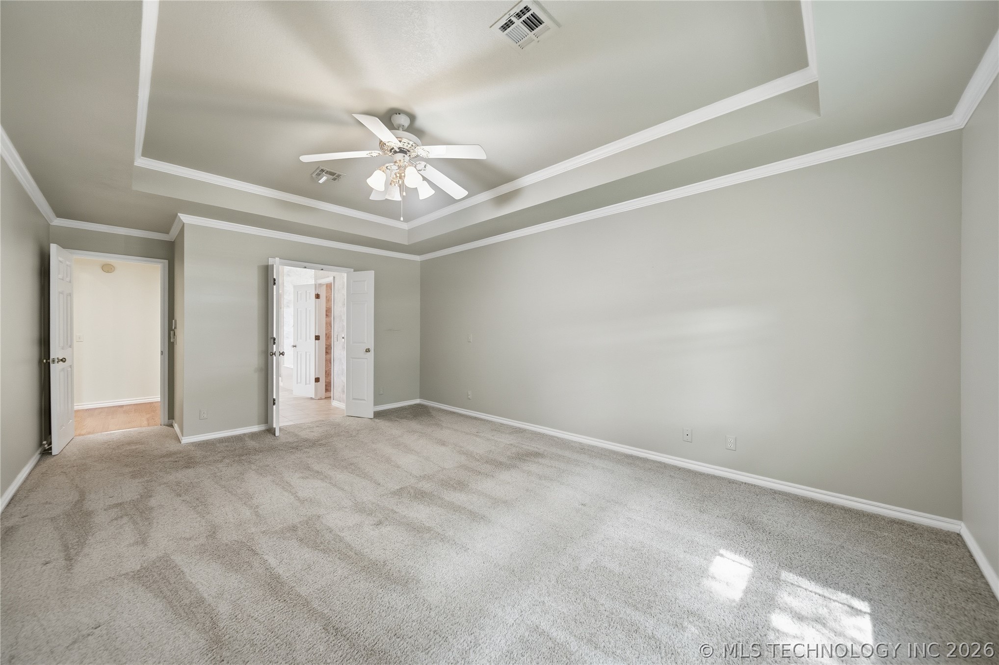419 N Forest Ridge Boulevard Property Photo 17