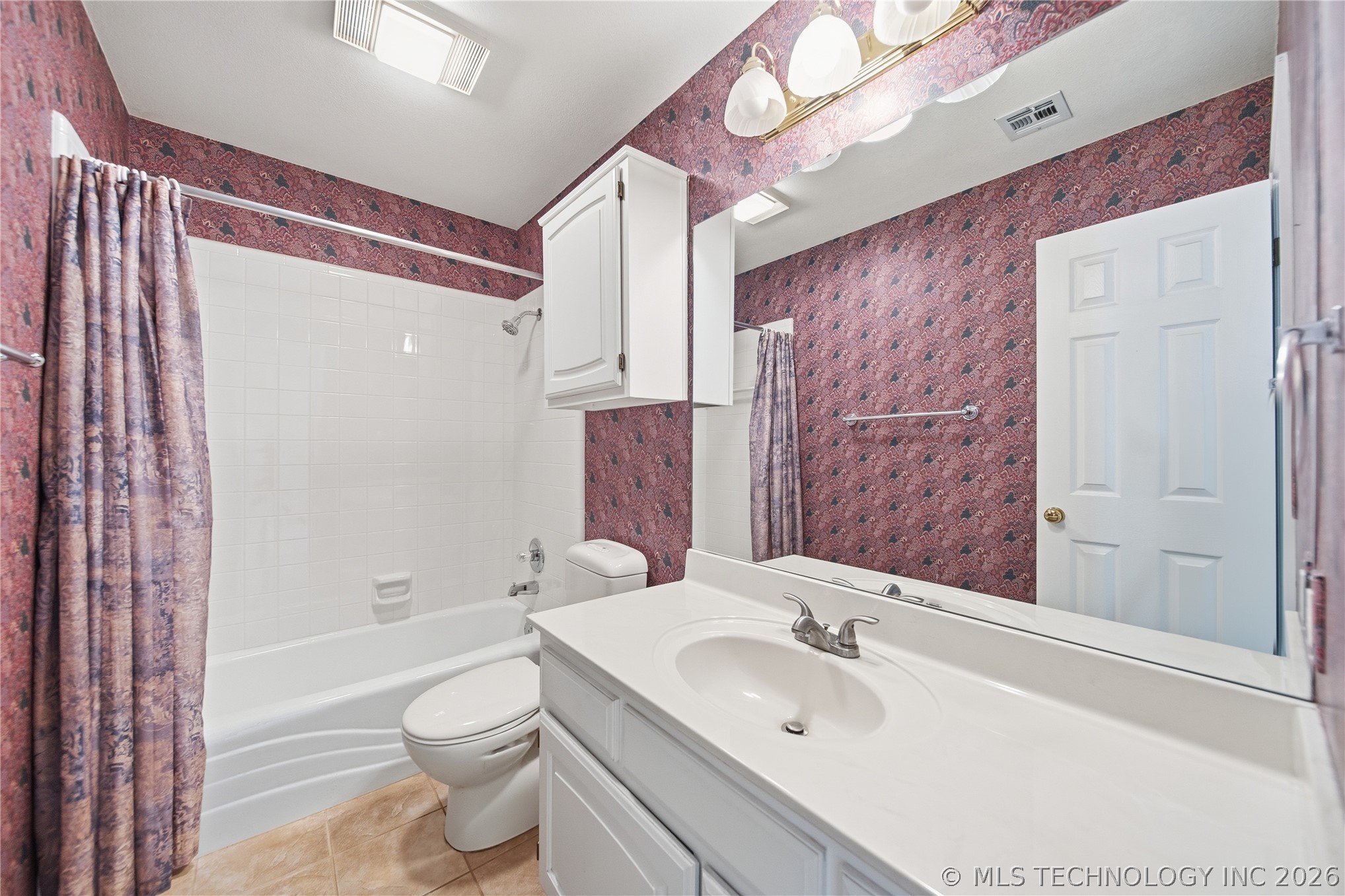 419 N Forest Ridge Boulevard Property Photo 24
