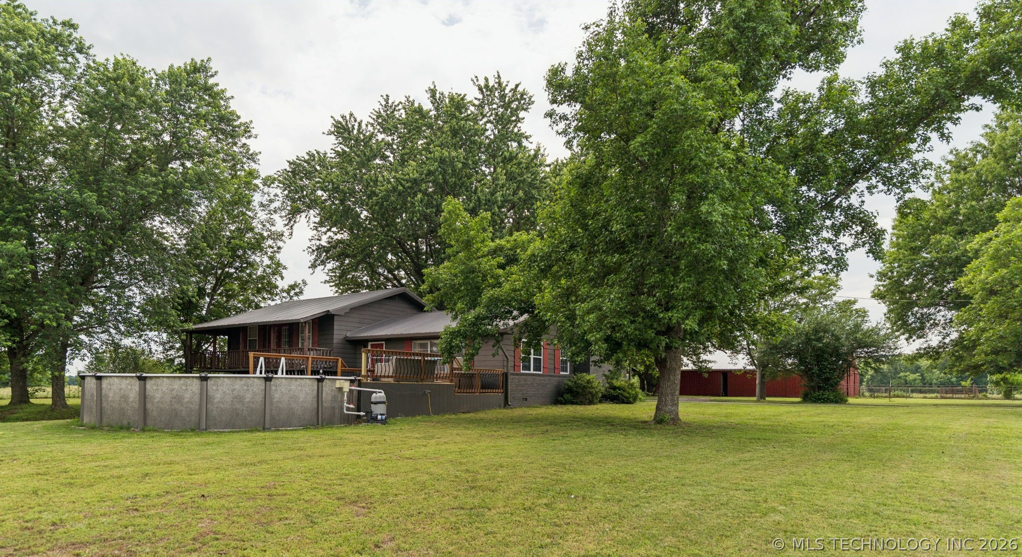 2541 W 430 Road Property Photo 8