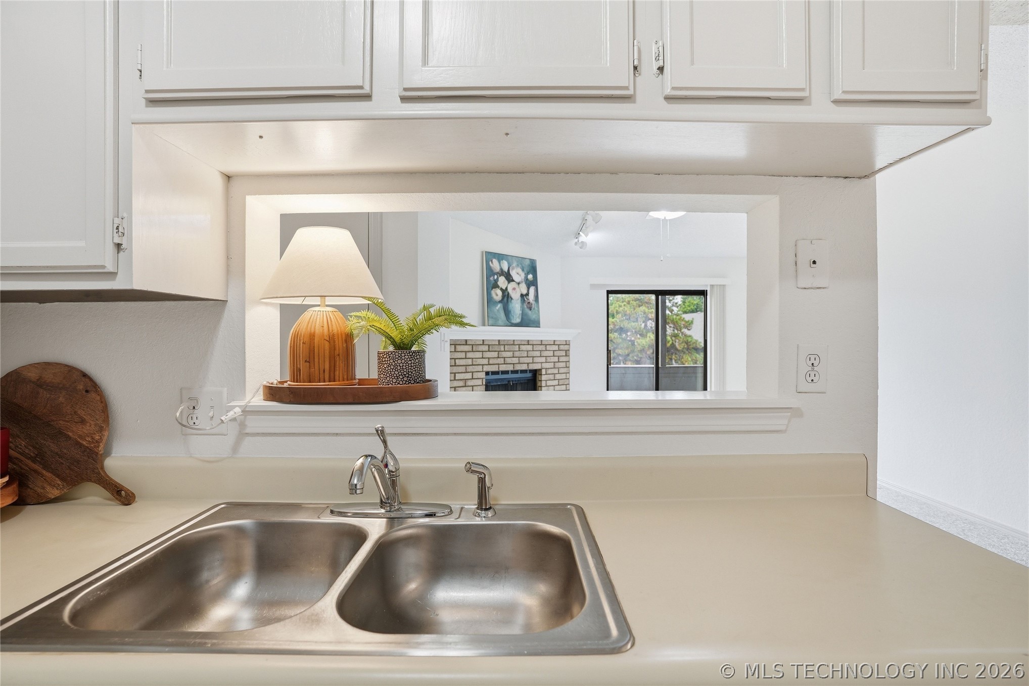 9022 S College Avenue 2116 Property Photo 10