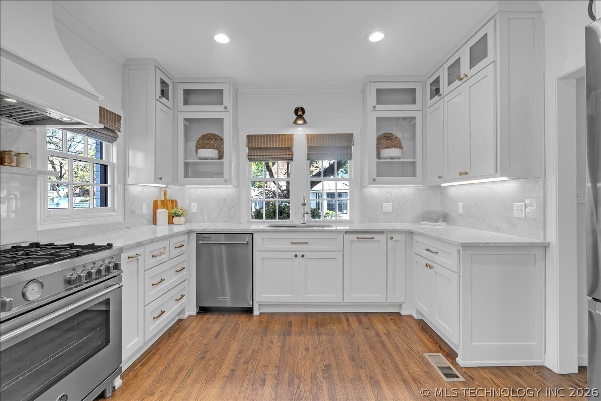 1305 E 27th Street Property Photo 12