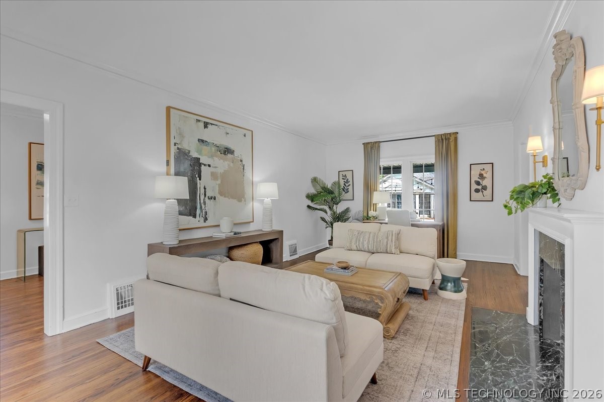 1305 E 27th Street Property Photo 19