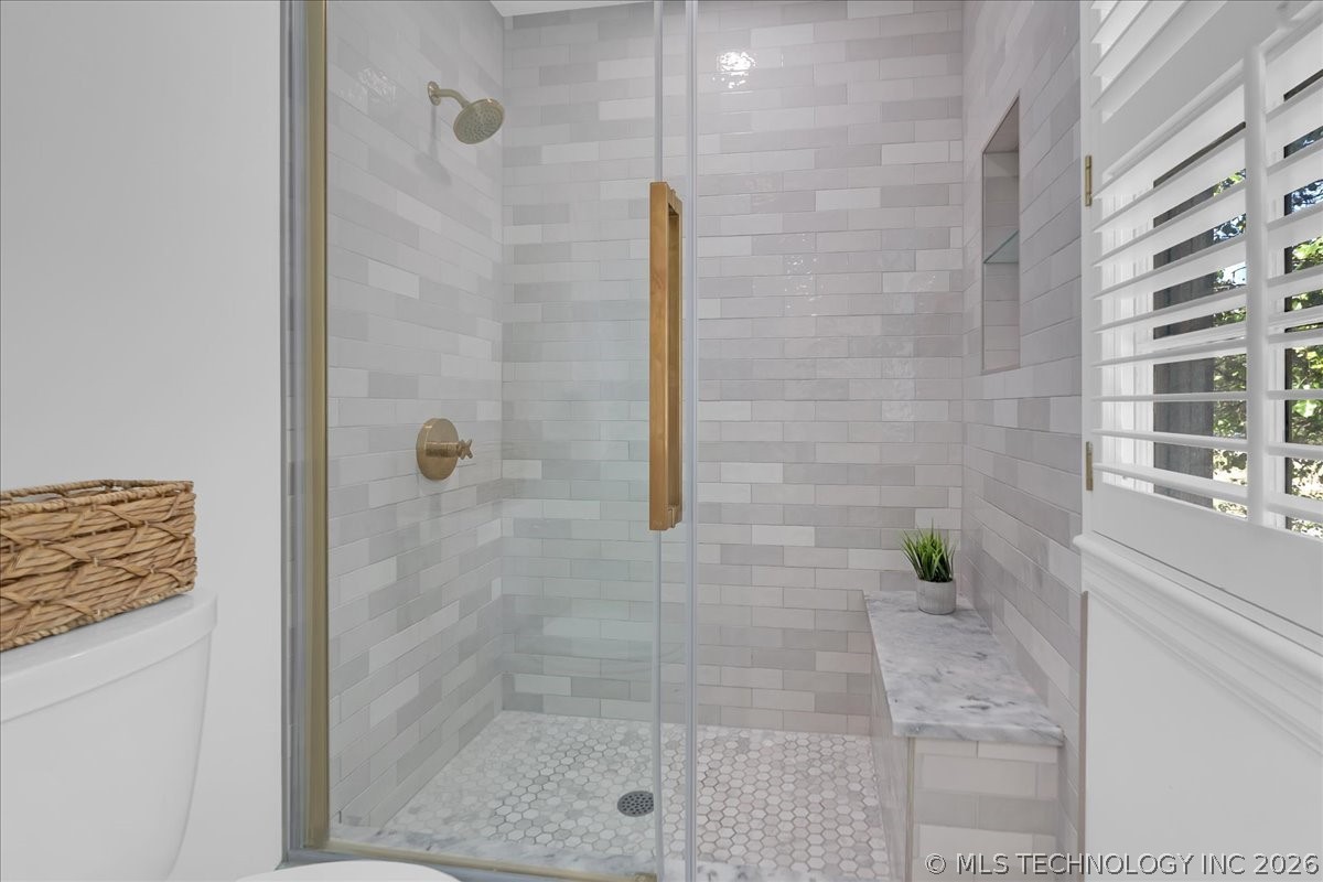 1305 E 27th Street Property Photo 39