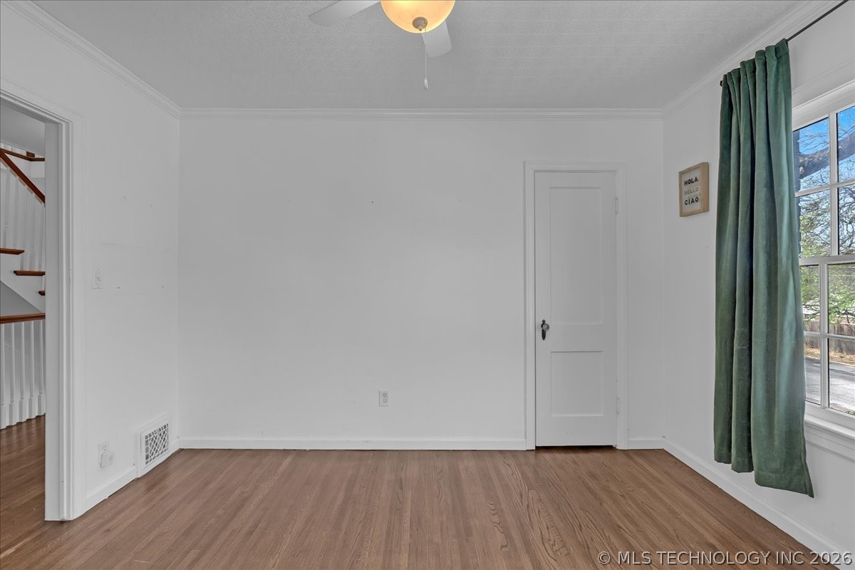 1305 E 27th Street Property Photo 41