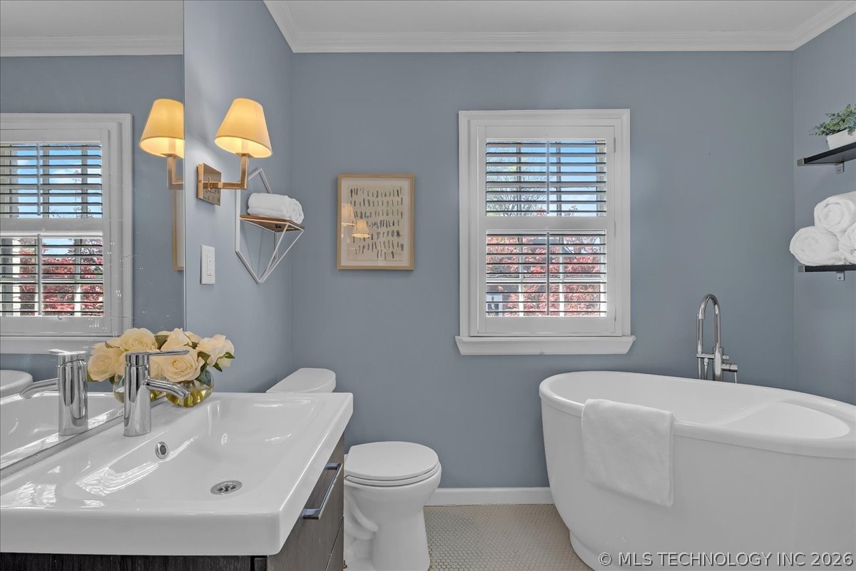 1305 E 27th Street Property Photo 43