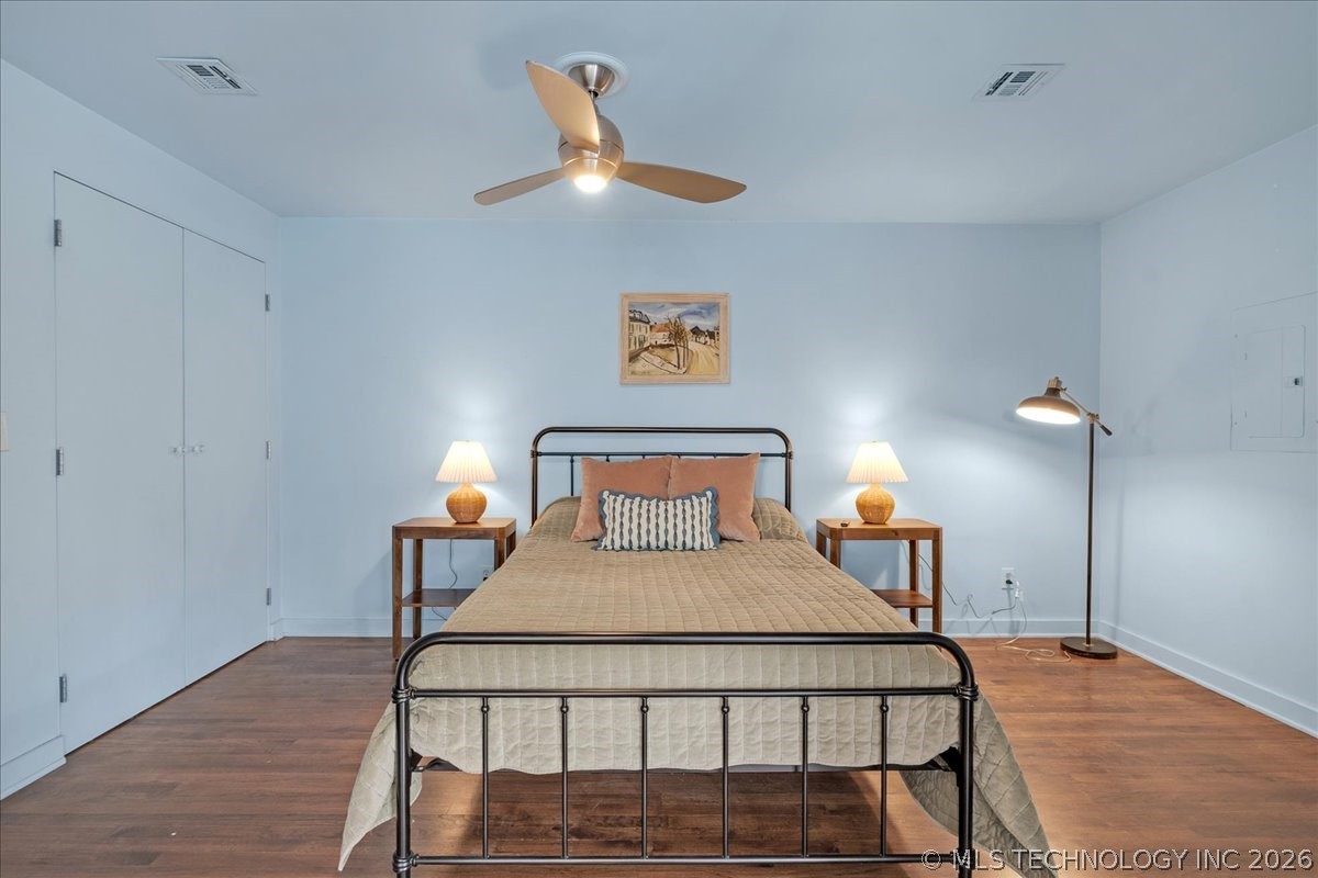 1305 E 27th Street Property Photo 61