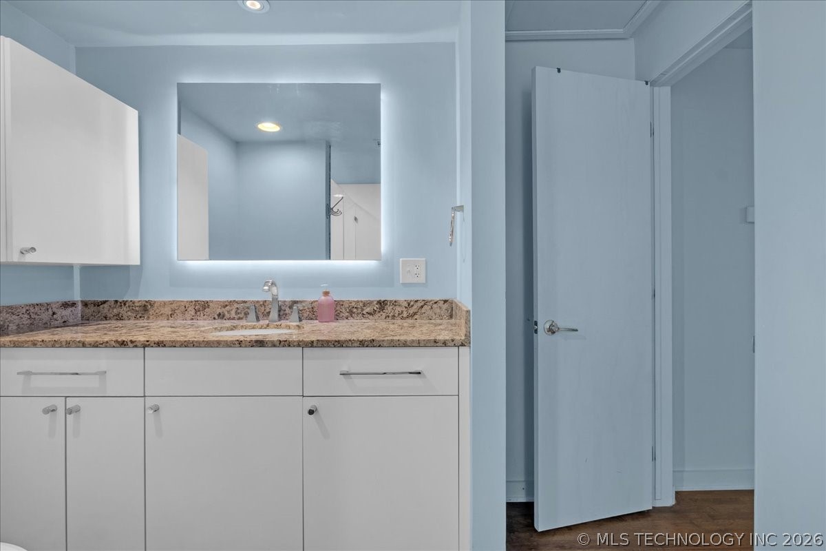 1305 E 27th Street Property Photo 63