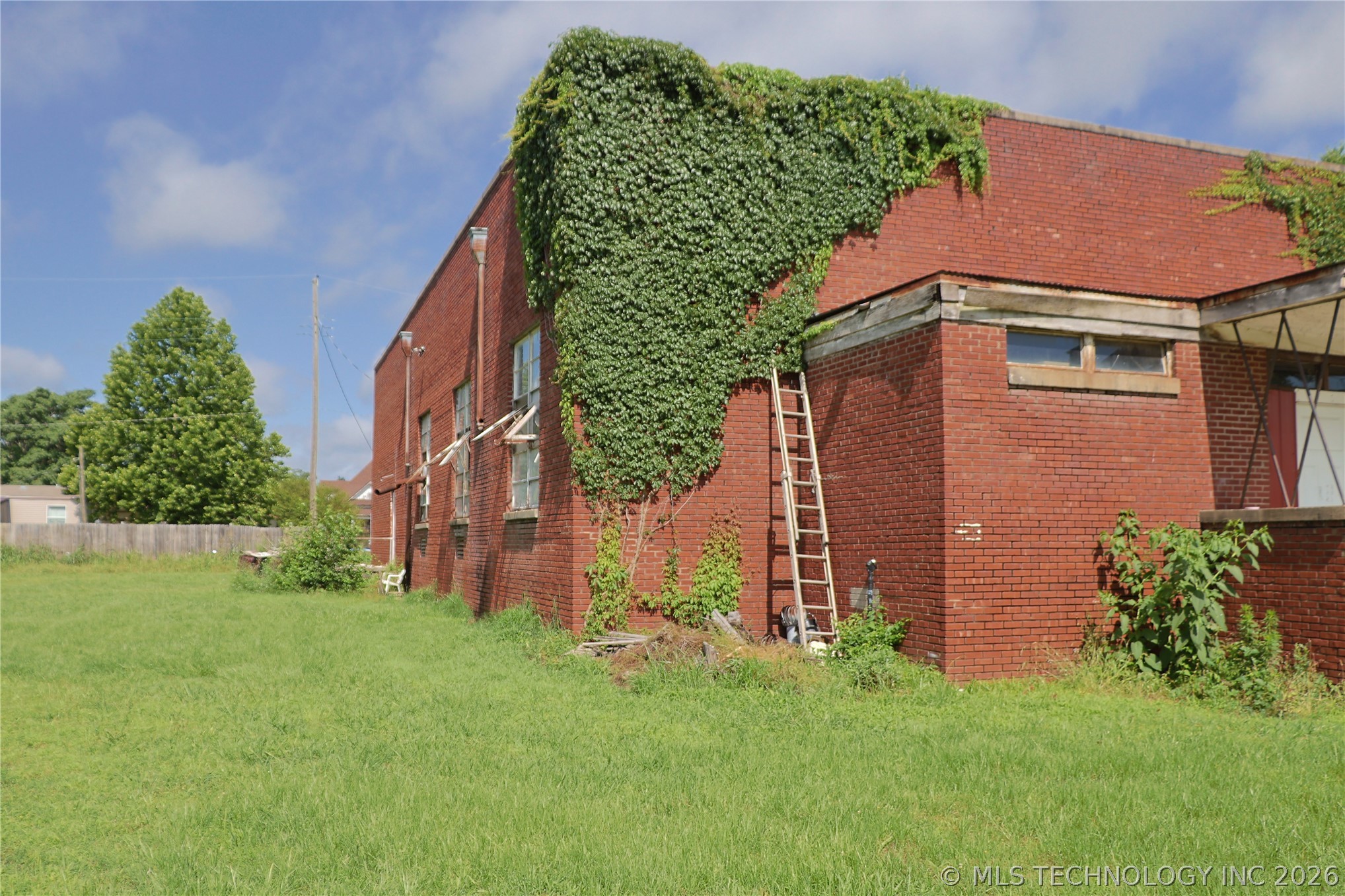 202 Goodnight Property Photo 4