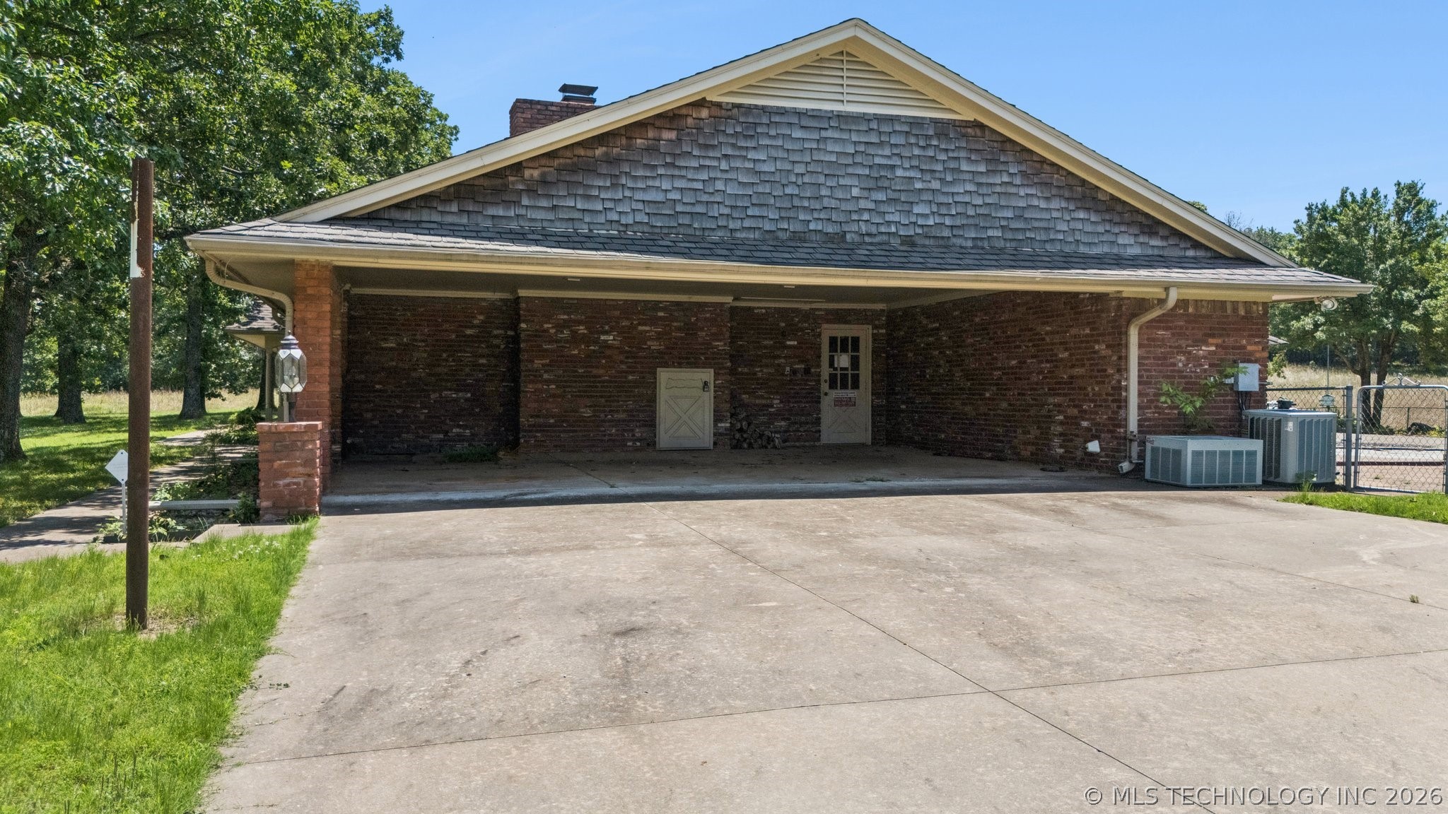 18104 S 4200 Road Property Photo 4