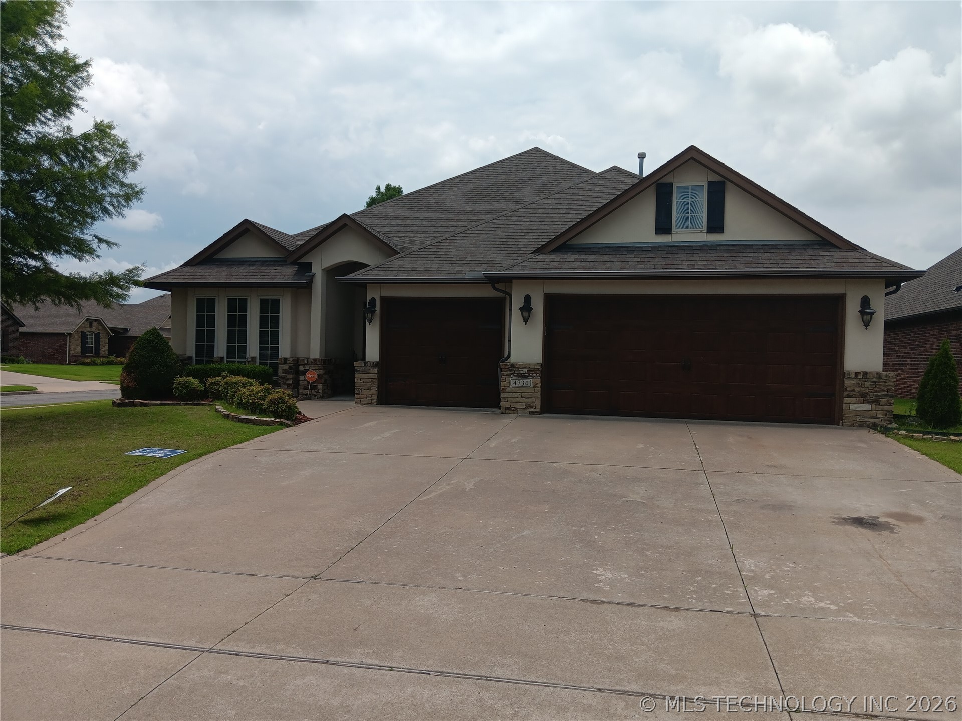 4734 S 178th East Avenue Property Photo 1