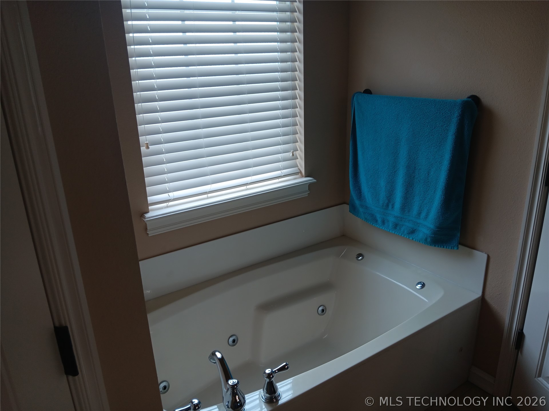 4734 S 178th East Avenue Property Photo 27