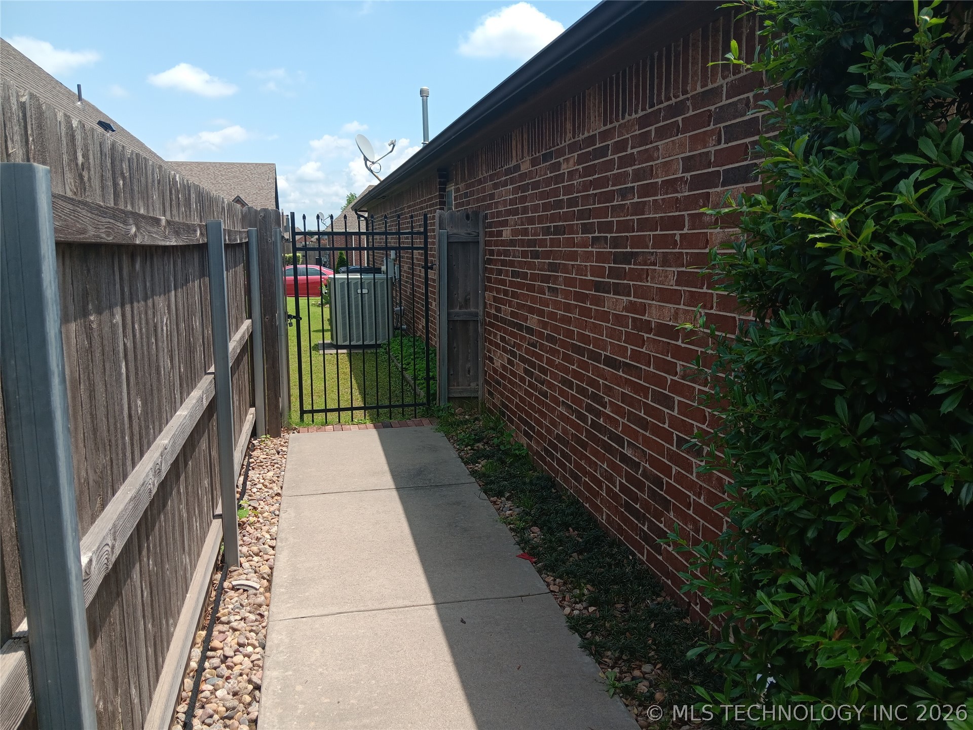 4734 S 178th East Avenue Property Photo 37