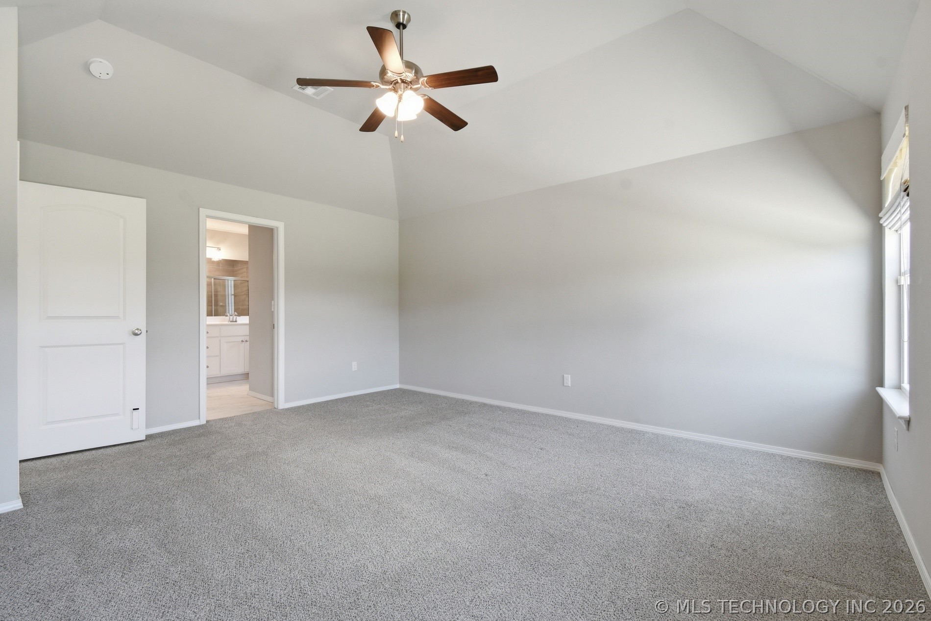 3574 E 155th Street S Property Photo 16