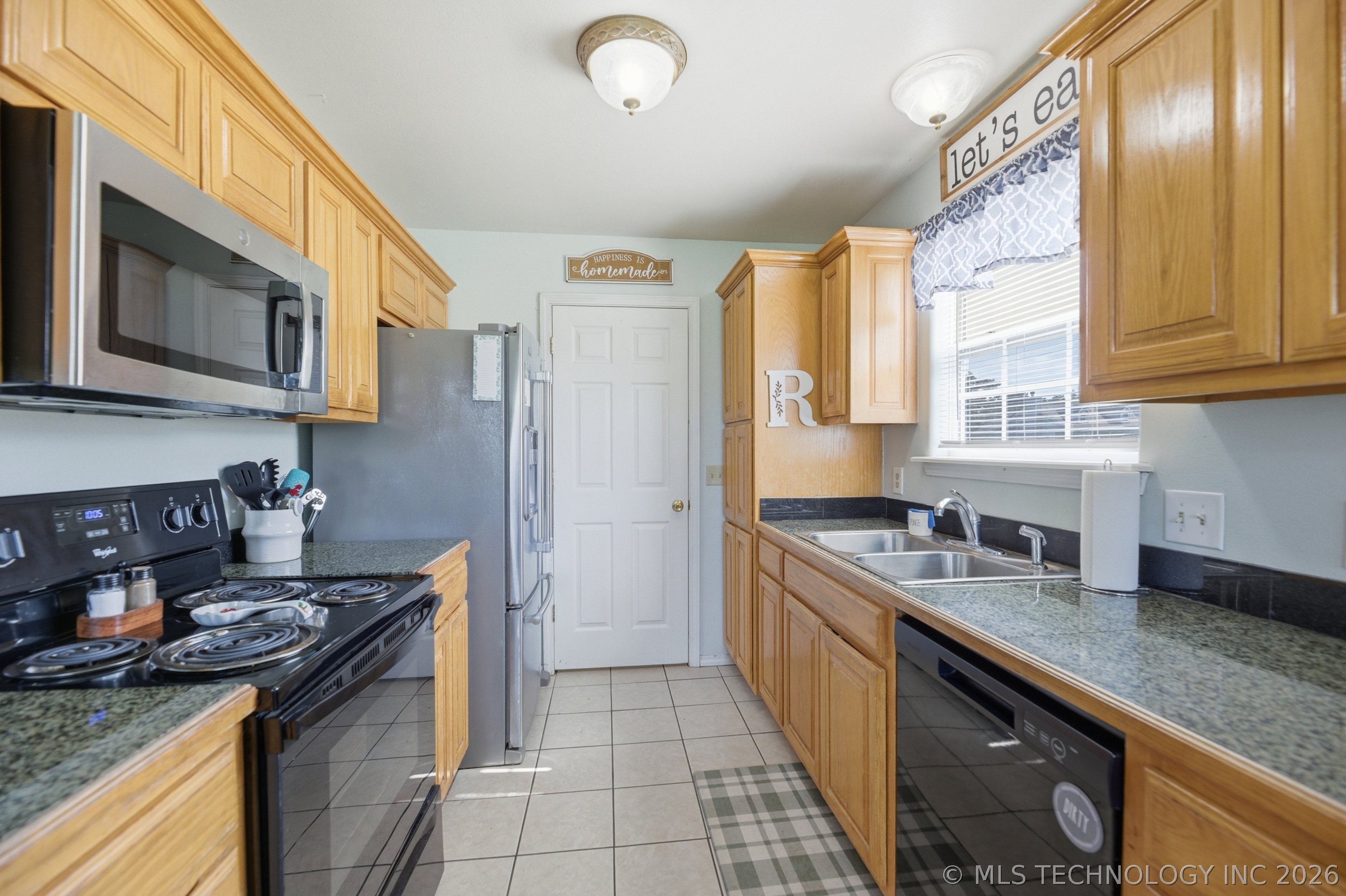 6403 W 4915 Property Photo 10
