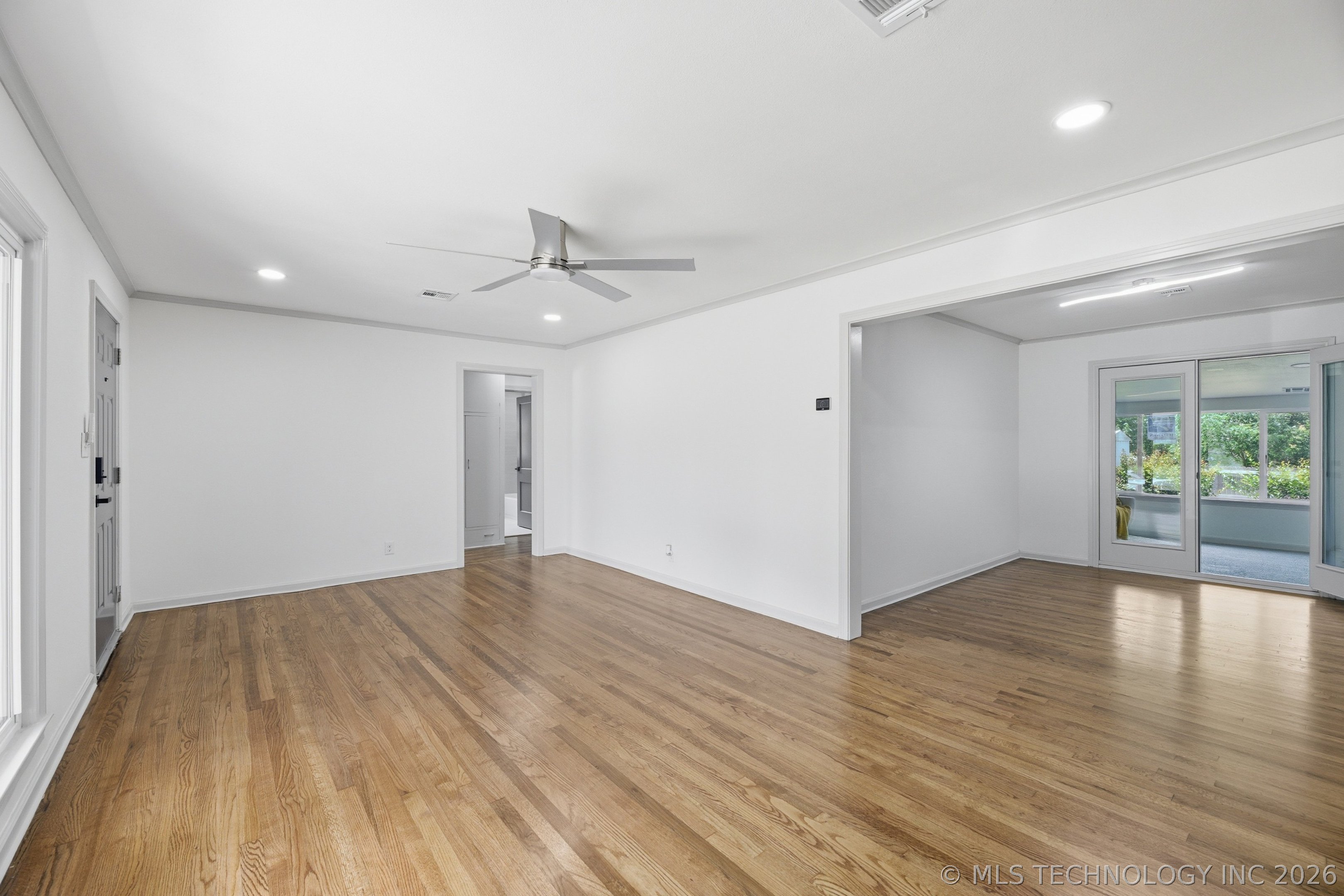 1220 S Delaware Place Property Photo 5