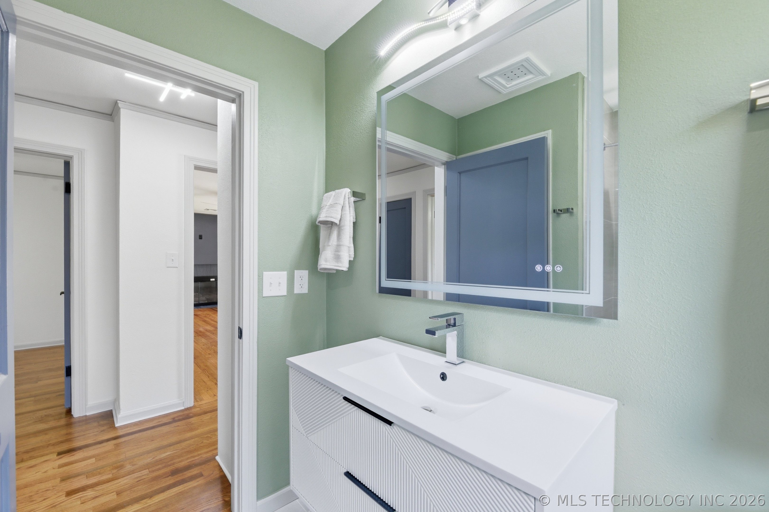 1220 S Delaware Place Property Photo 20