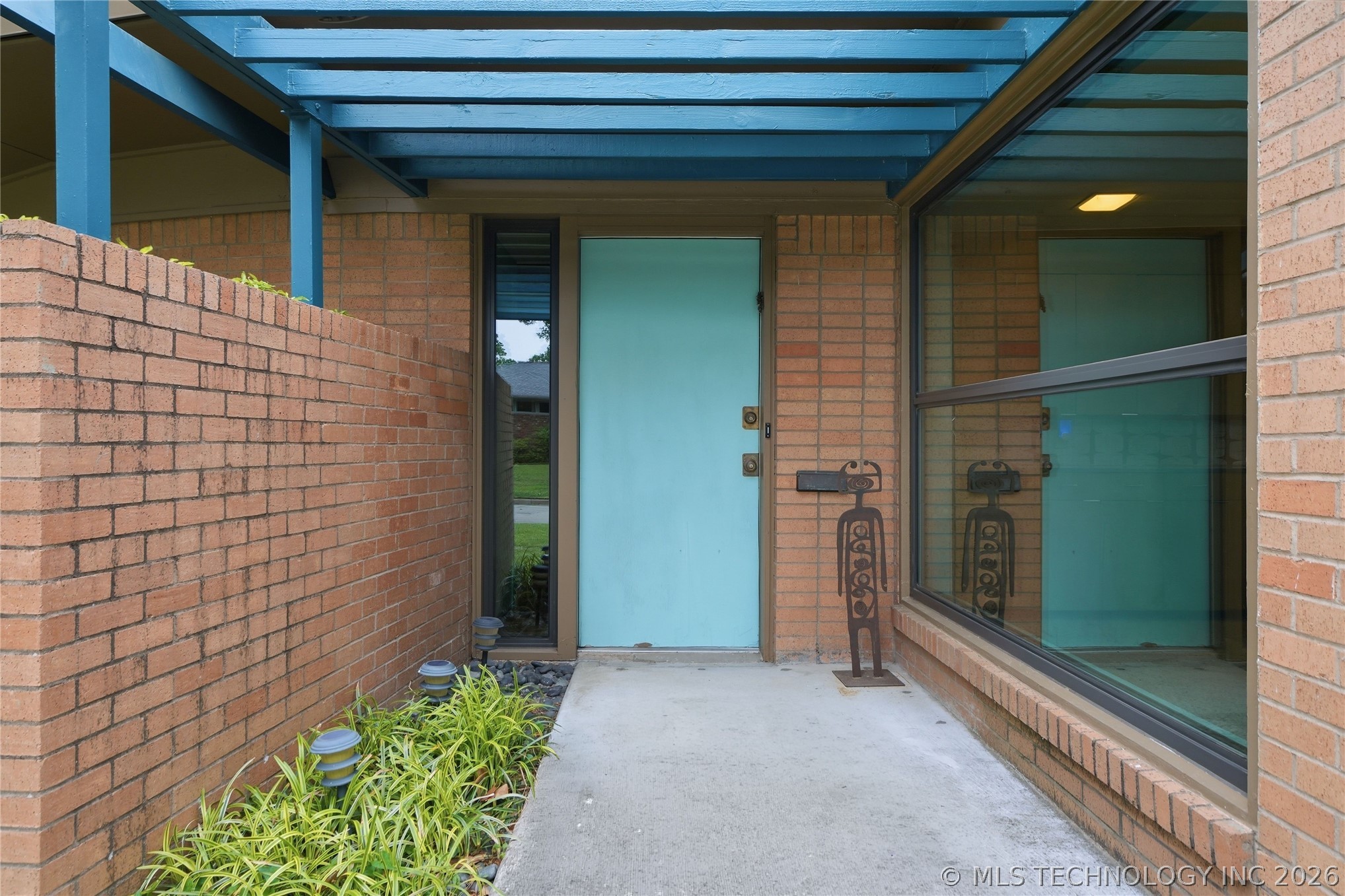 2850 E 37th Street Property Photo 7