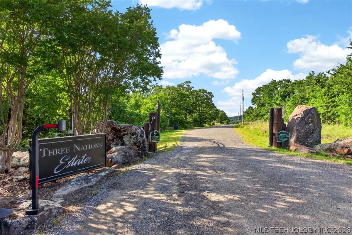 216 Three Nations Drive Property Photo 2