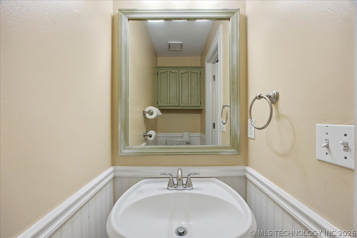 529 S Tamarack Avenue Property Photo 37