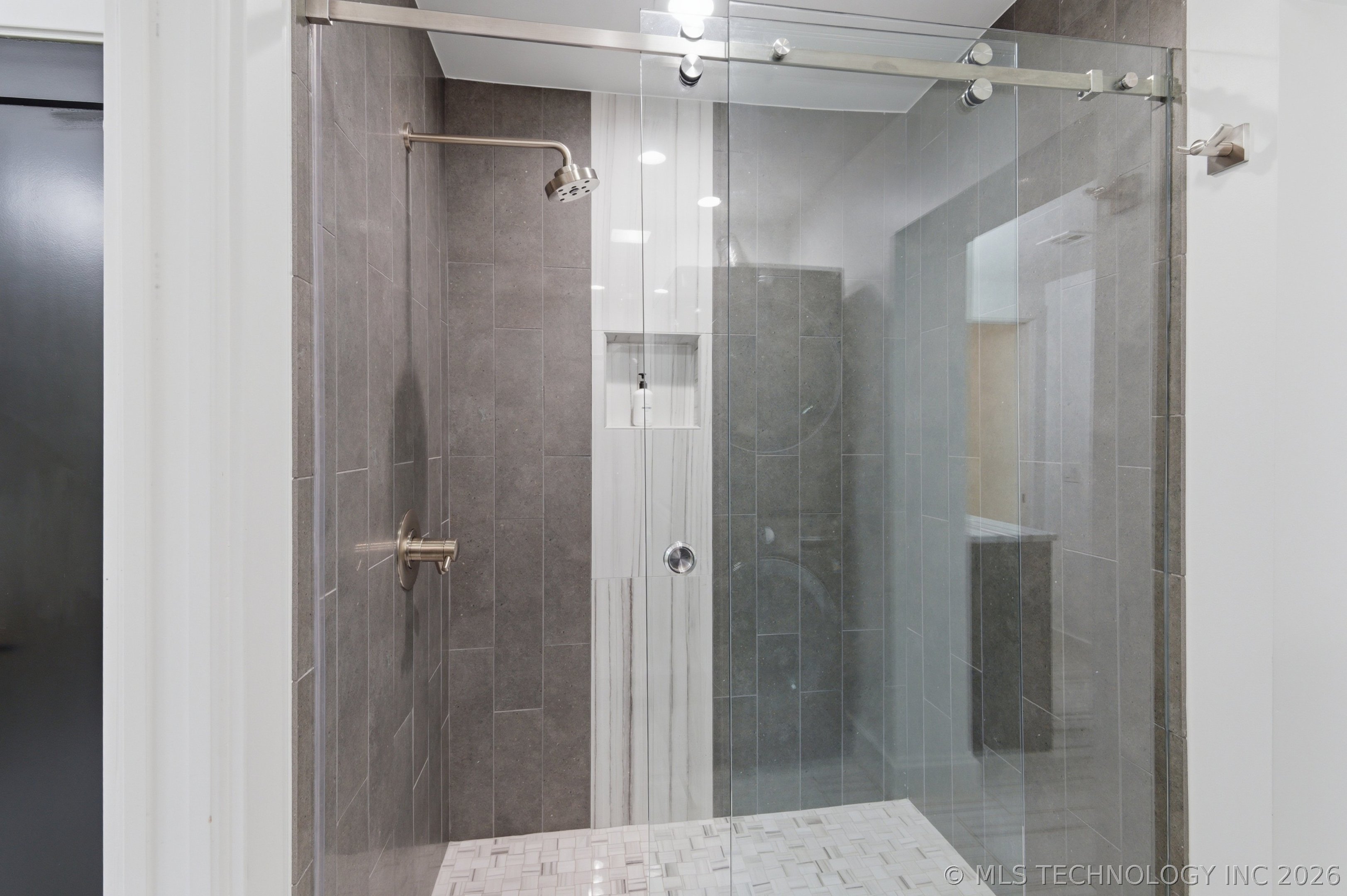 1708 E 30th Street Property Photo 32
