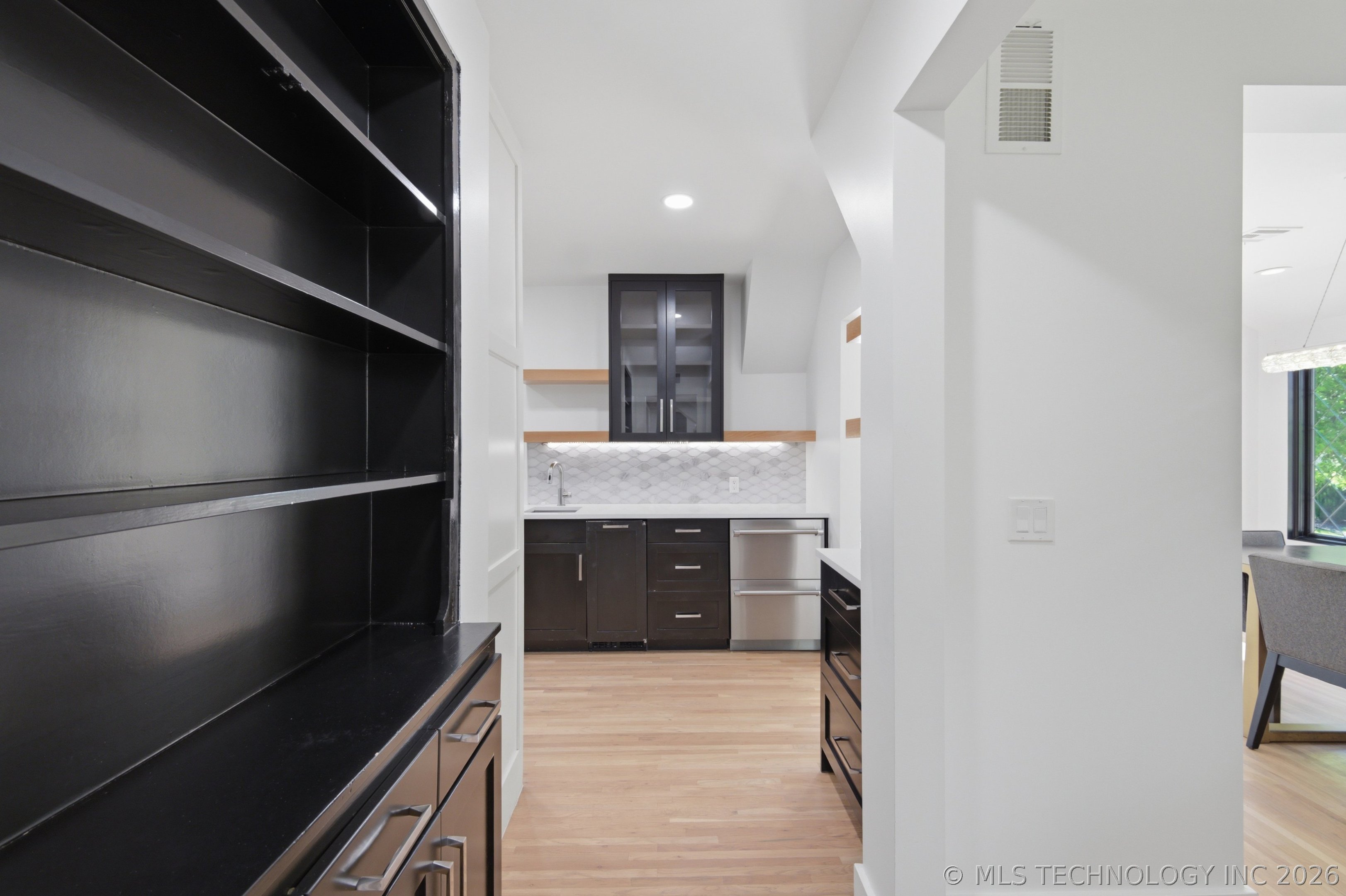 1708 E 30th Street Property Photo 35