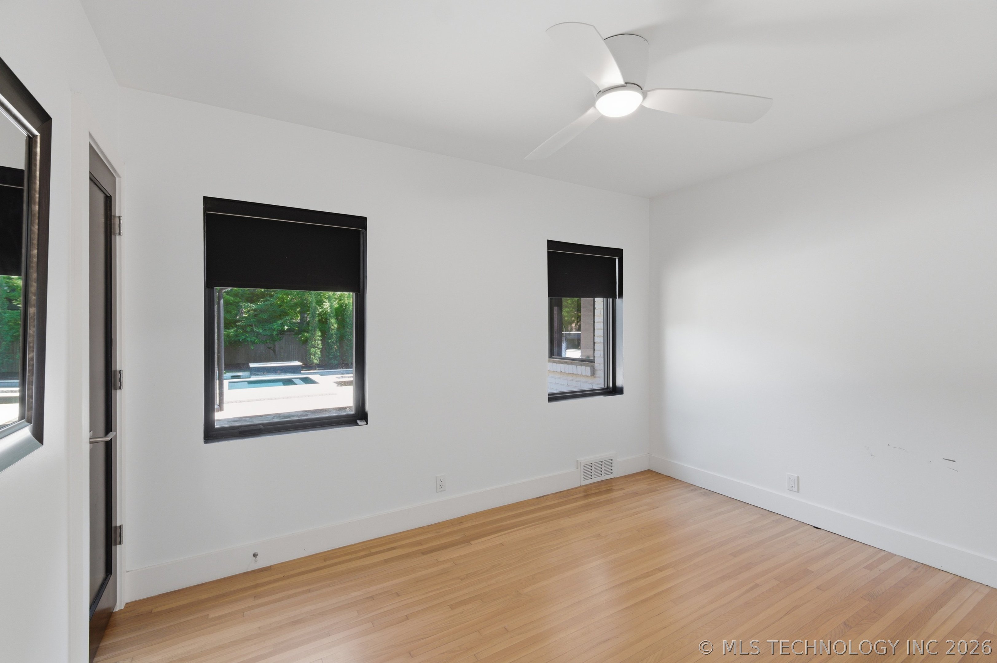 1708 E 30th Street Property Photo 36
