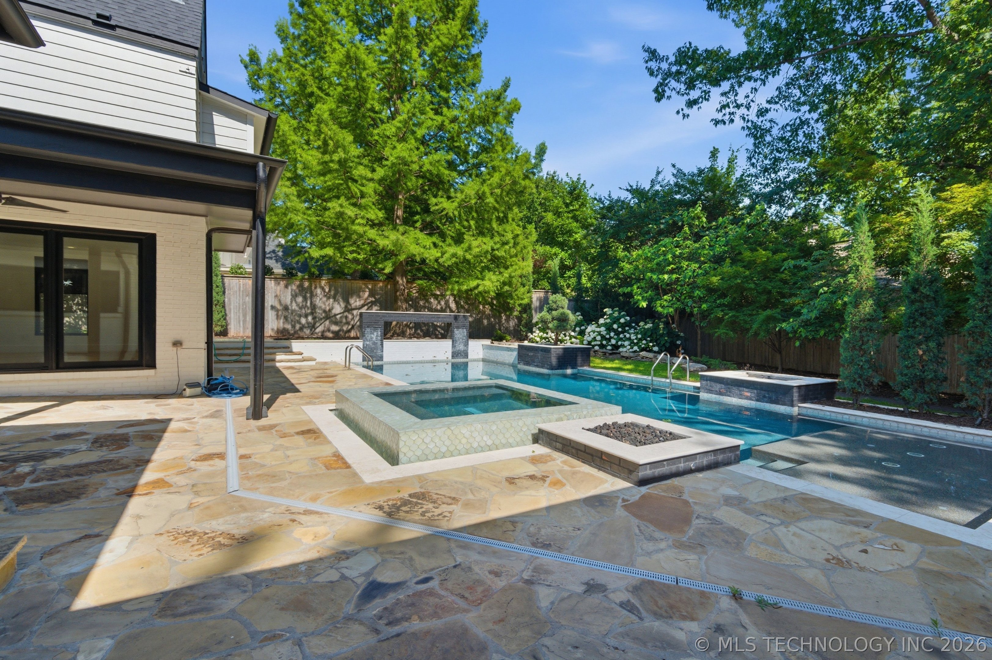 1708 E 30th Street Property Photo 65