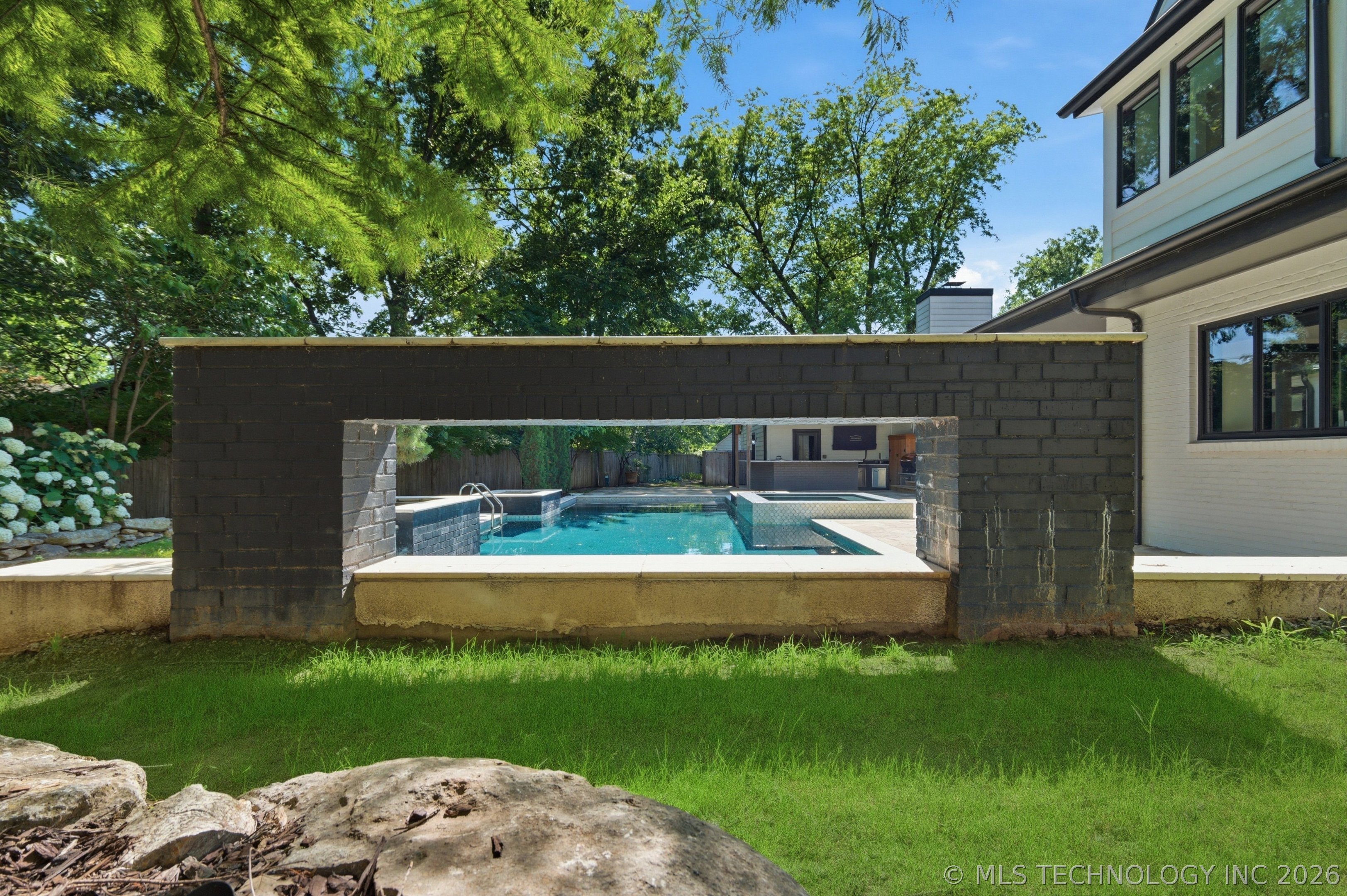 1708 E 30th Street Property Photo 68