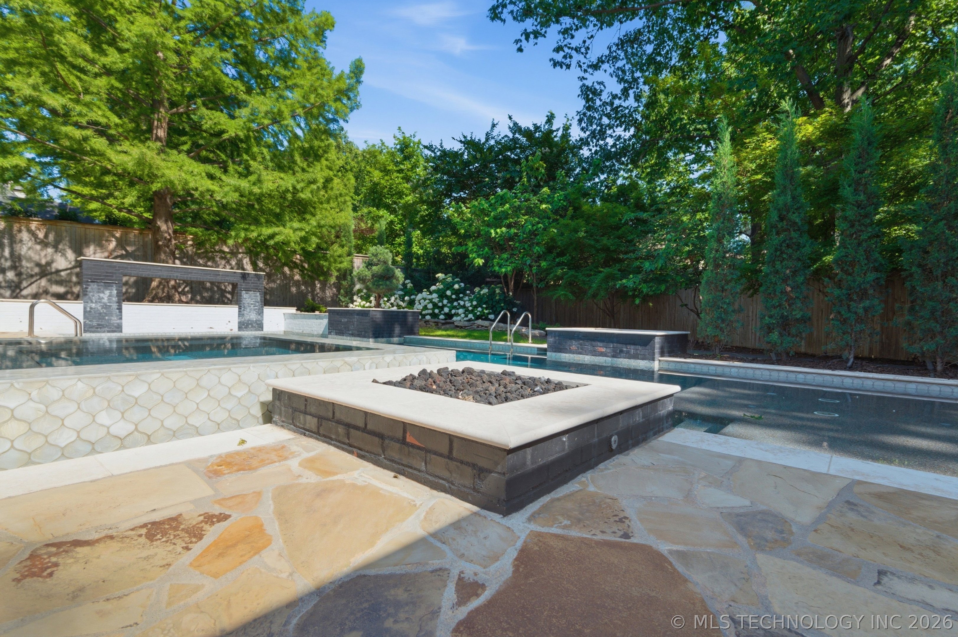 1708 E 30th Street Property Photo 72