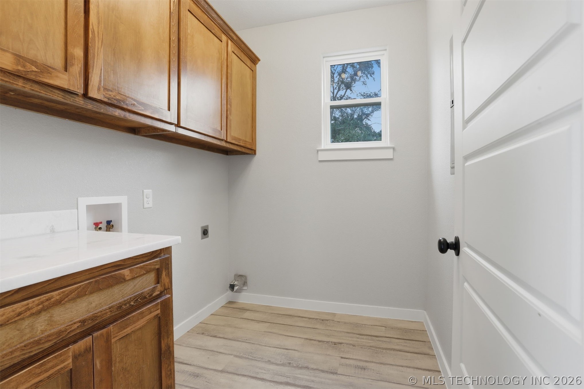 440 W 2nd Street Property Photo 17