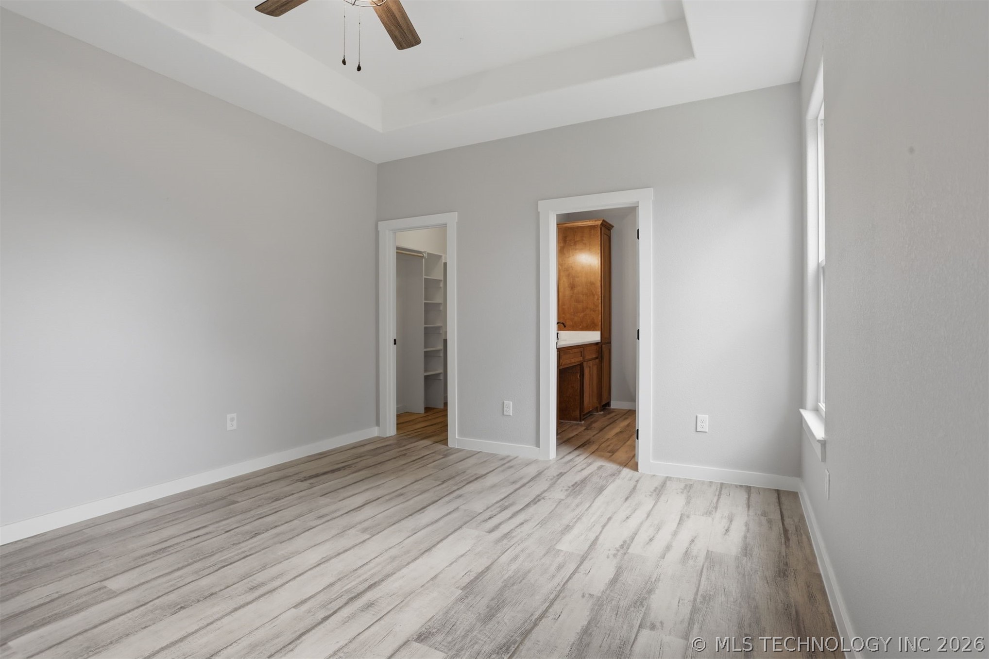 440 W 2nd Street Property Photo 18