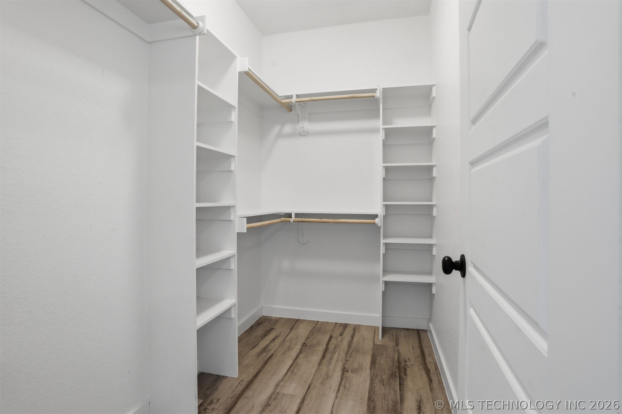 440 W 2nd Street Property Photo 19