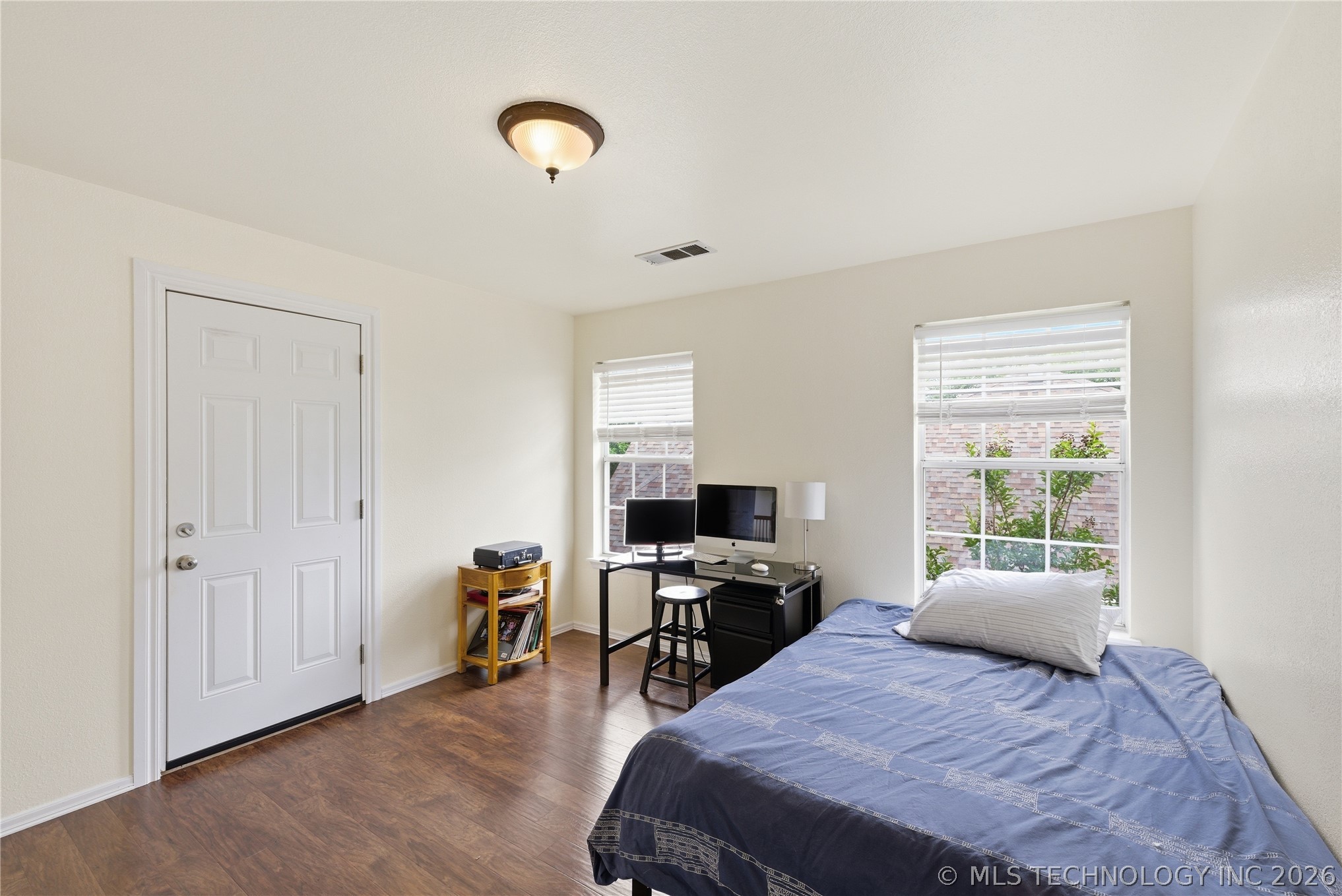 3701 N Oak Avenue Property Photo 19