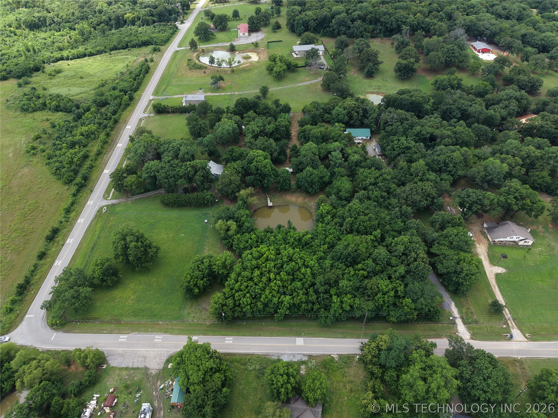 3715 Sawmill Property Photo 31
