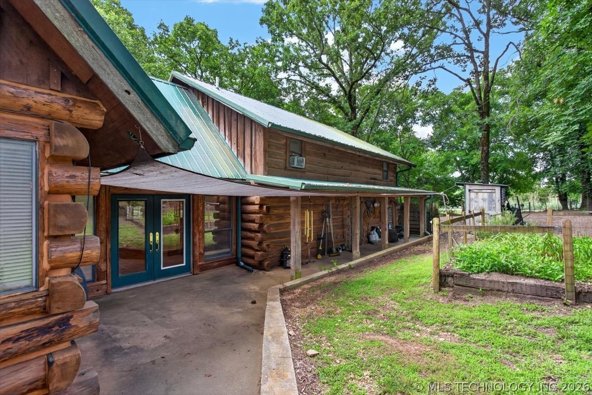 435562 E 1630 Property Photo 17