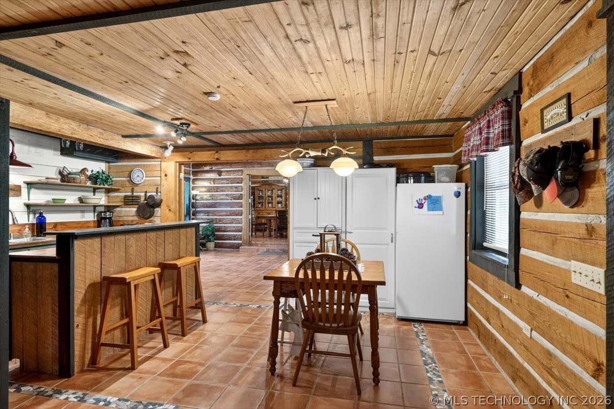 435562 E 1630 Property Photo 51