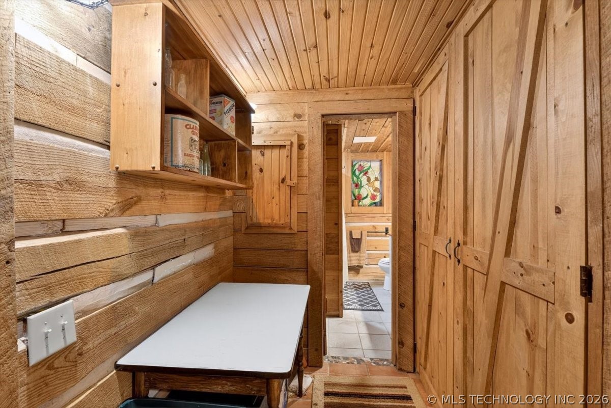 435562 E 1630 Property Photo 56