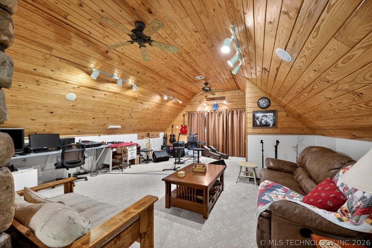435562 E 1630 Property Photo 61