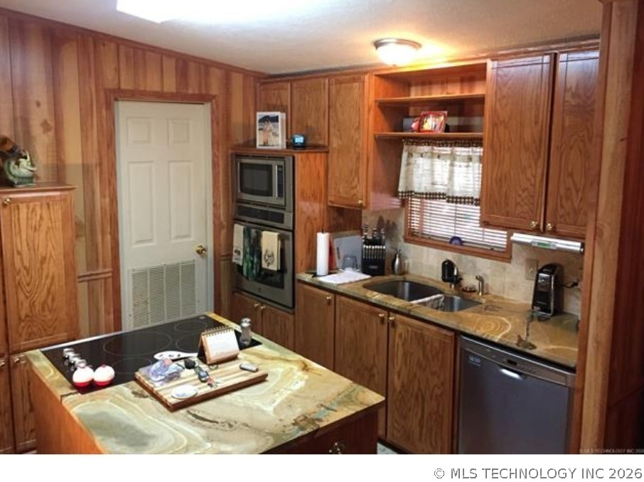425126 E 1168 Road Property Photo 9
