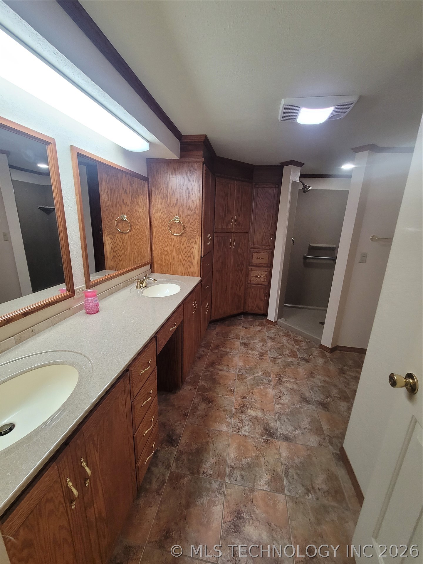 425126 E 1168 Road Property Photo 11