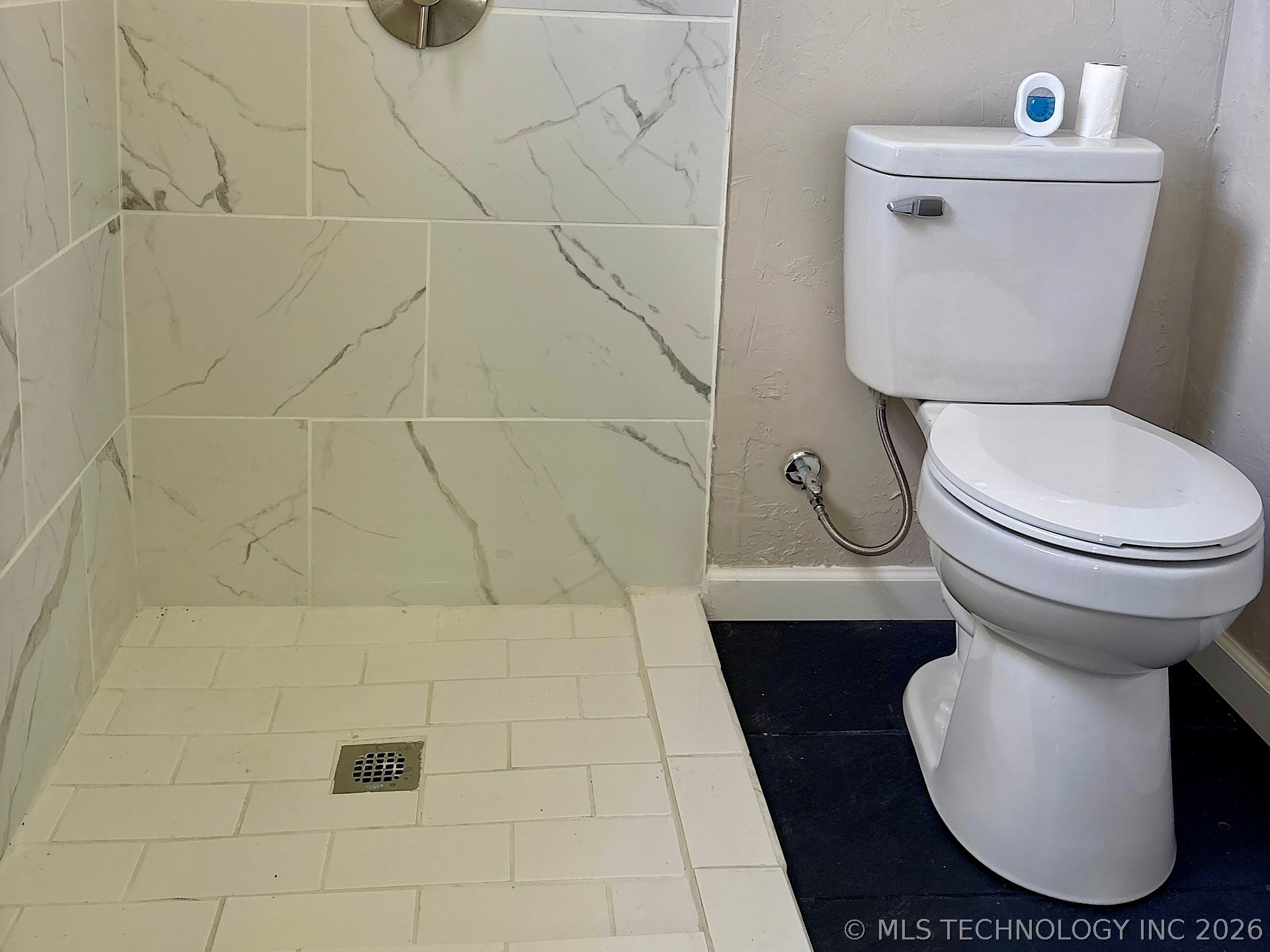 1121 E Walnut Street Property Photo 26