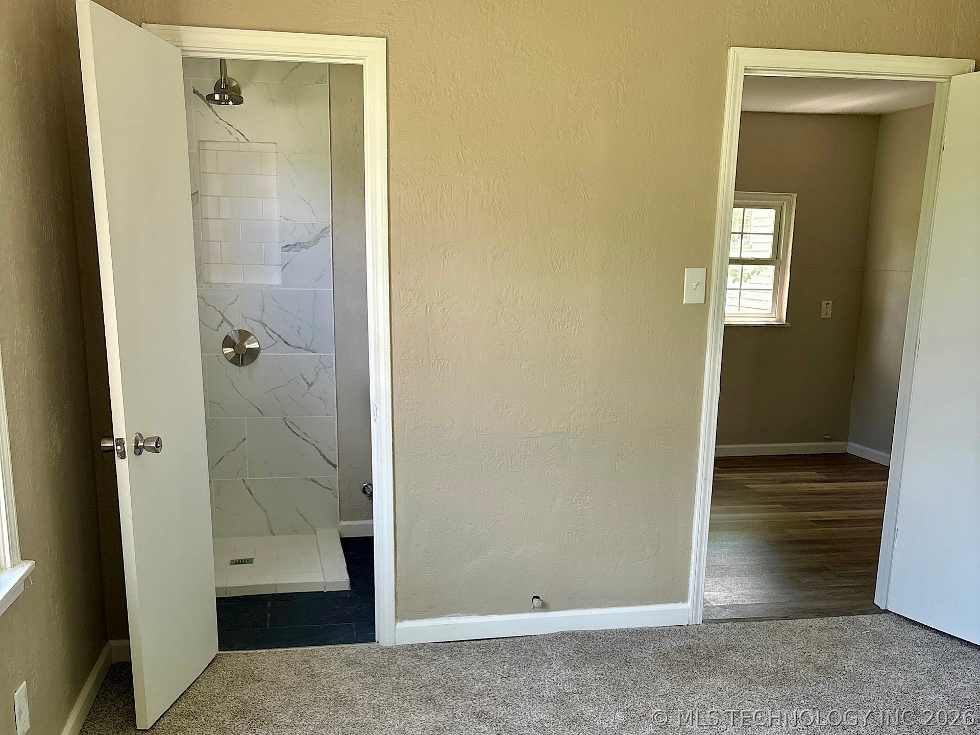1121 E Walnut Street Property Photo 30