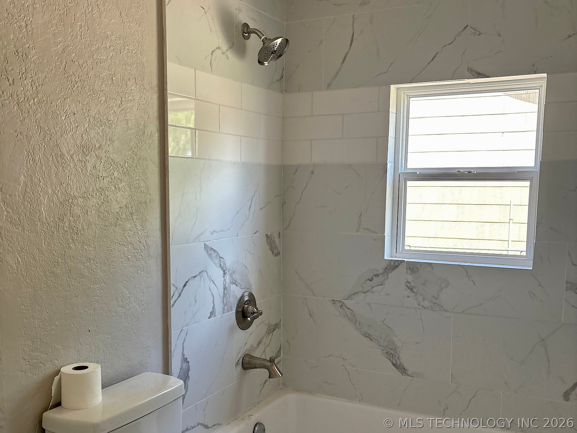 1121 E Walnut Street Property Photo 39