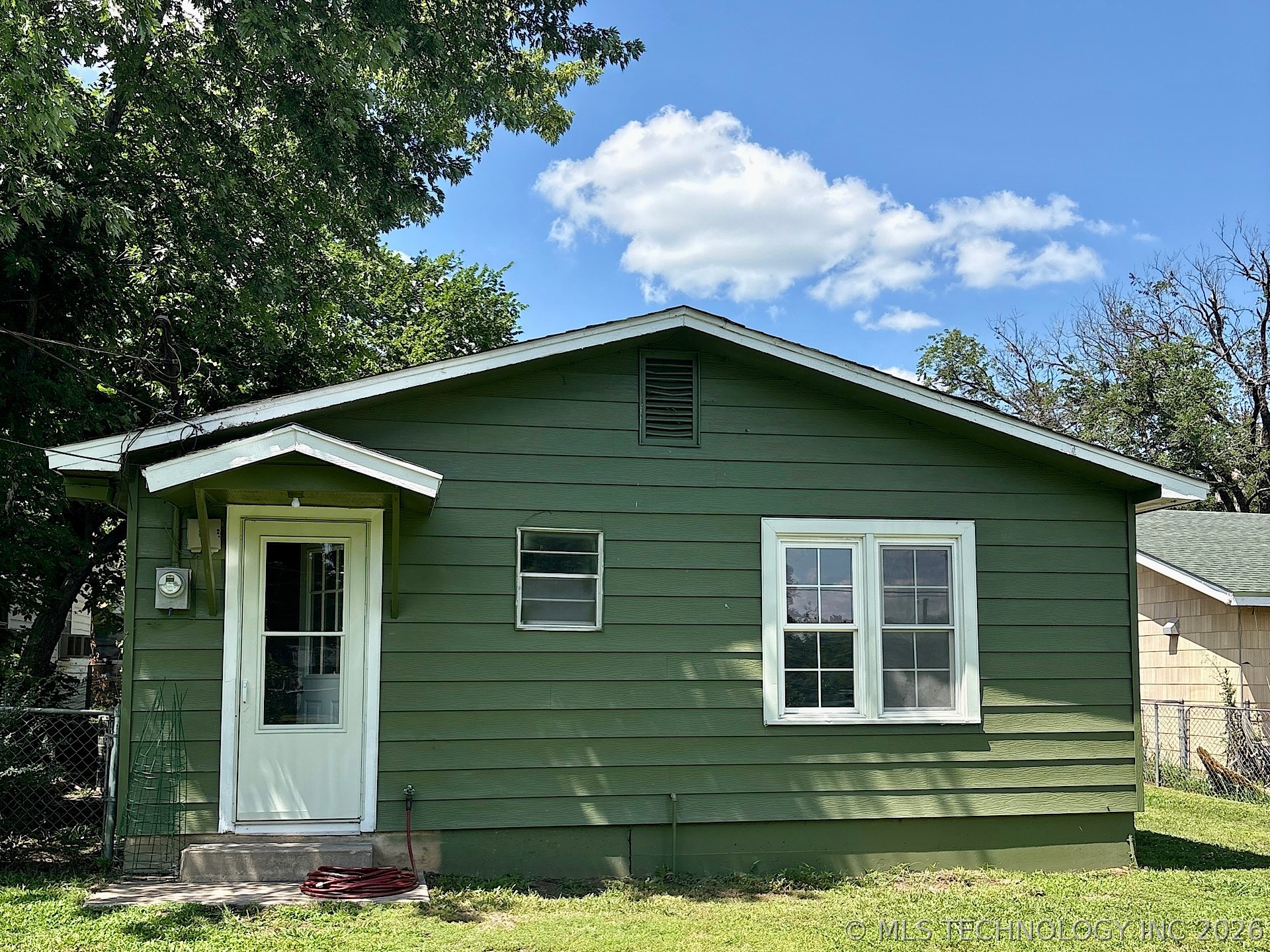 1121 E Walnut Street Property Photo 53