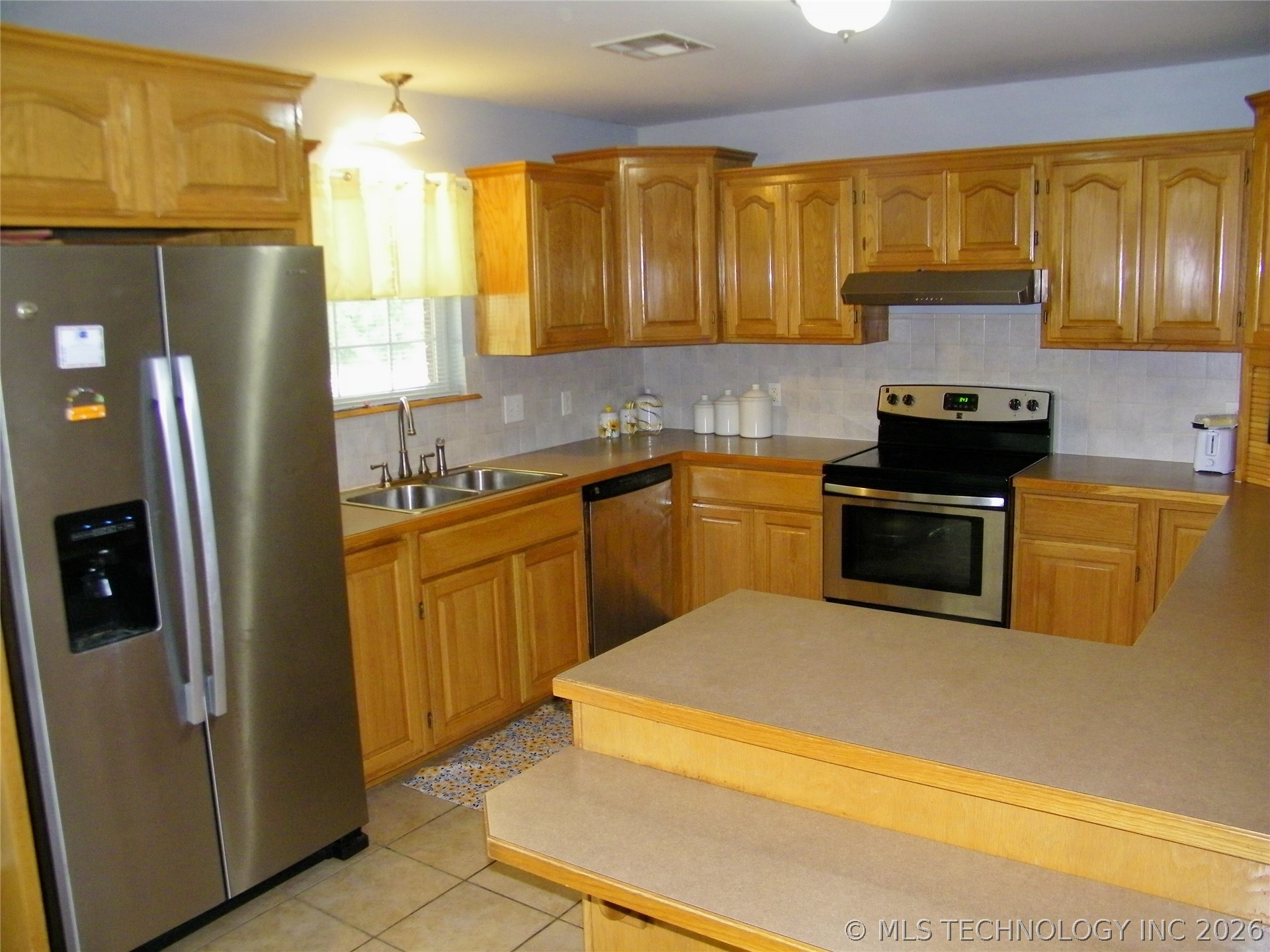 405362 E 1235 Road Property Photo 5