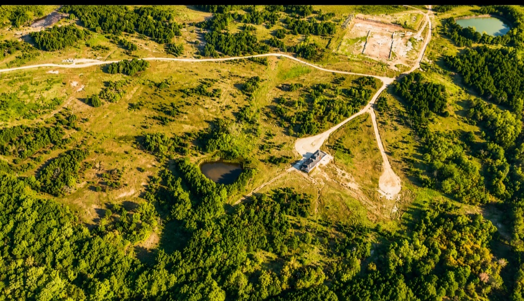 Bob Crouch Property Photo 3